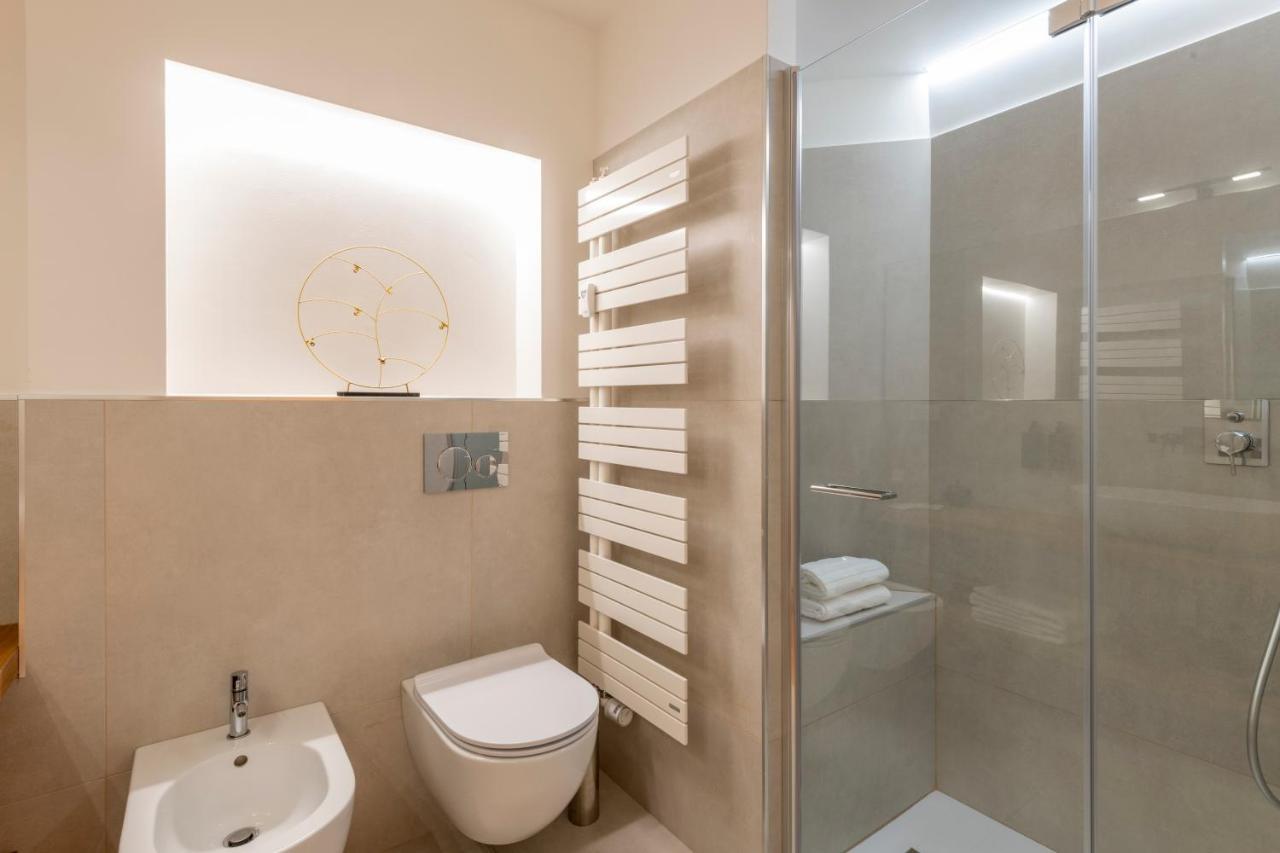 Milan Royal Suites Duomo Екстер'єр фото