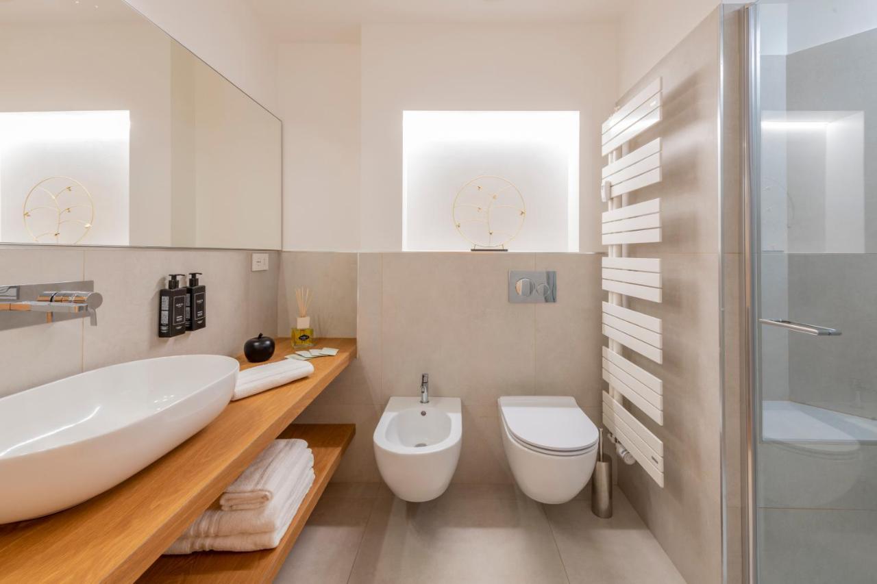 Milan Royal Suites Duomo Екстер'єр фото