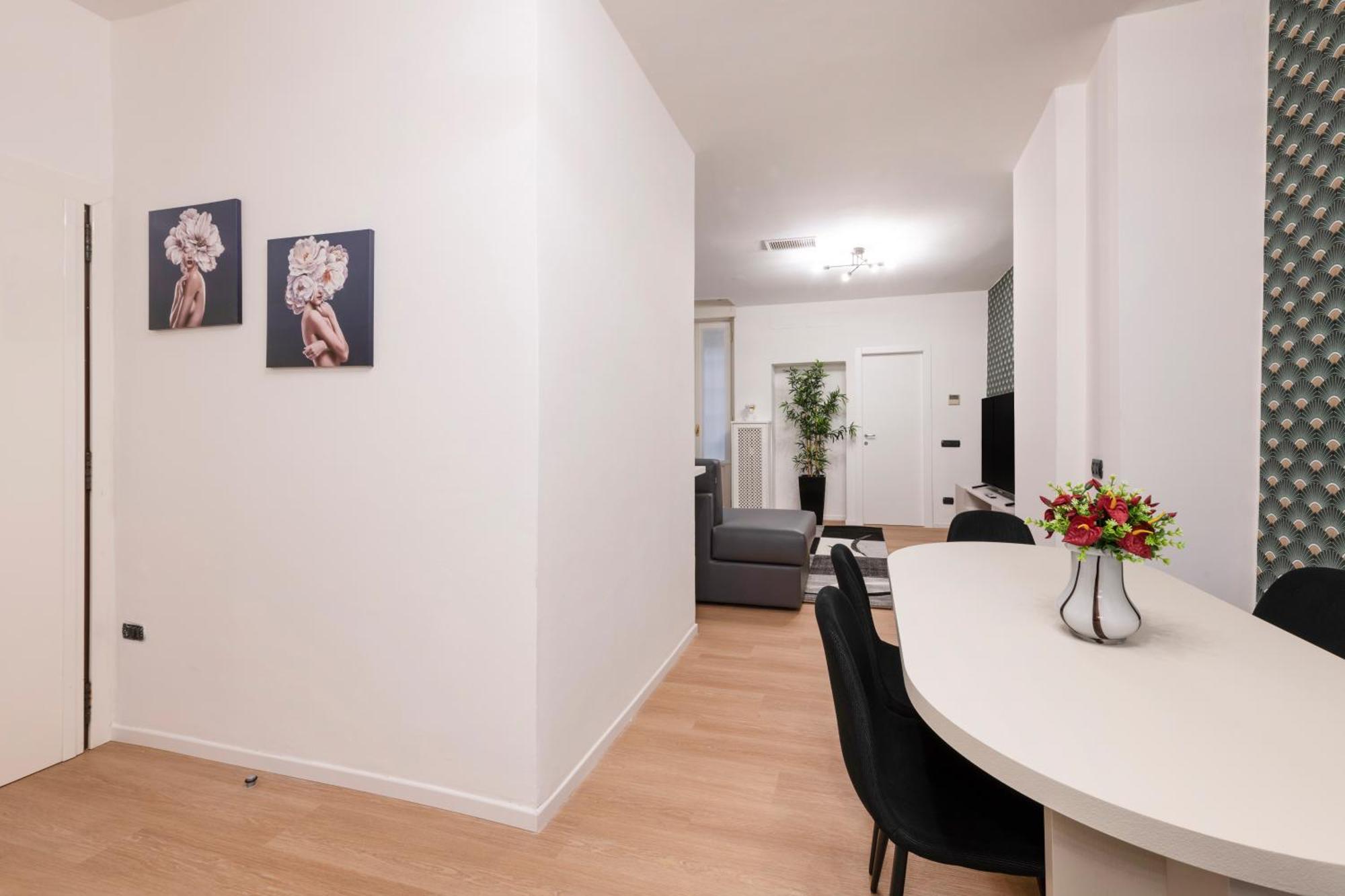 Milan Royal Suites Duomo Екстер'єр фото